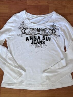 Anna Sui Y2K White Long-Sleeve Graphic Tee With Butterfly Tattoo Design on Back